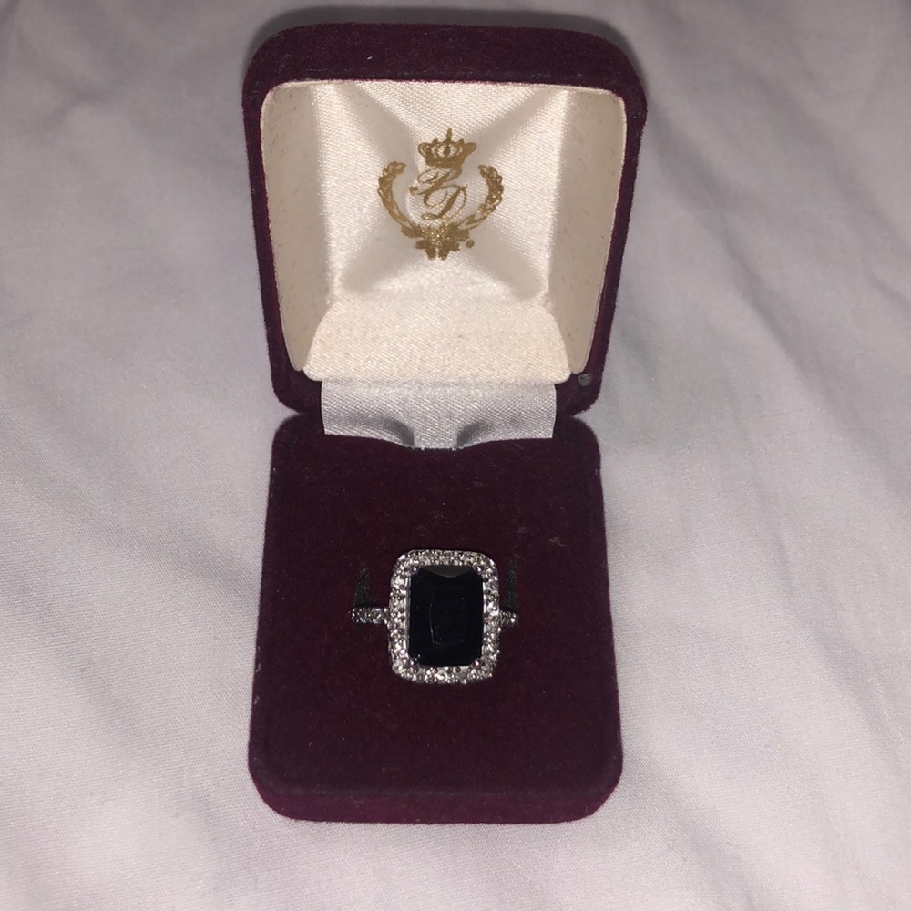 Premier Designs Ring - Picture 1 of 3